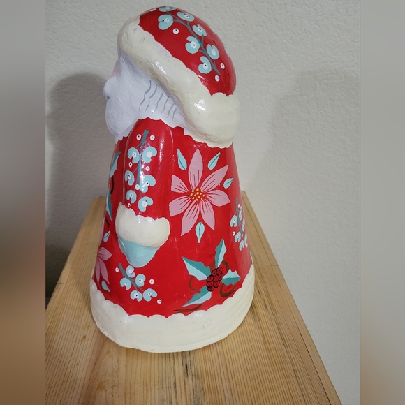 Santa Claus Folk Art Deco Swedish design with Holly and Poinsettia Paper Mache - Picture 4 of 9